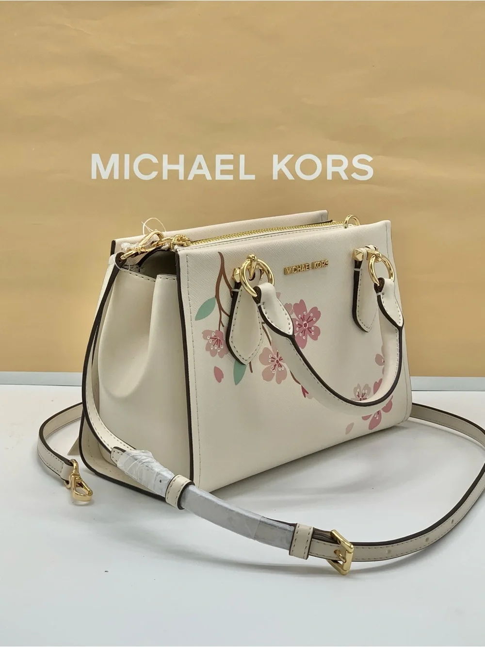 Michael Kors satchel coated